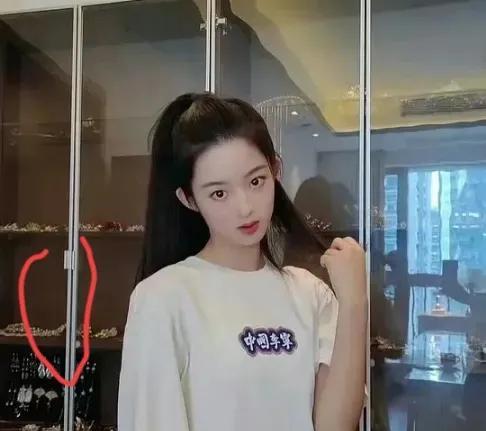 现在全网最后悔的人应该就是嘉行传媒了。他们根本不知道自己的迟钝有多致命。他们不是