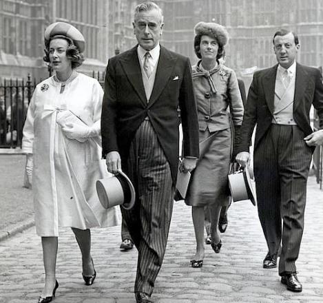 这是巧合吗？反对卡米拉王后嫁入王室的两个人，先后横死。戴安娜王妃和查尔斯三世的