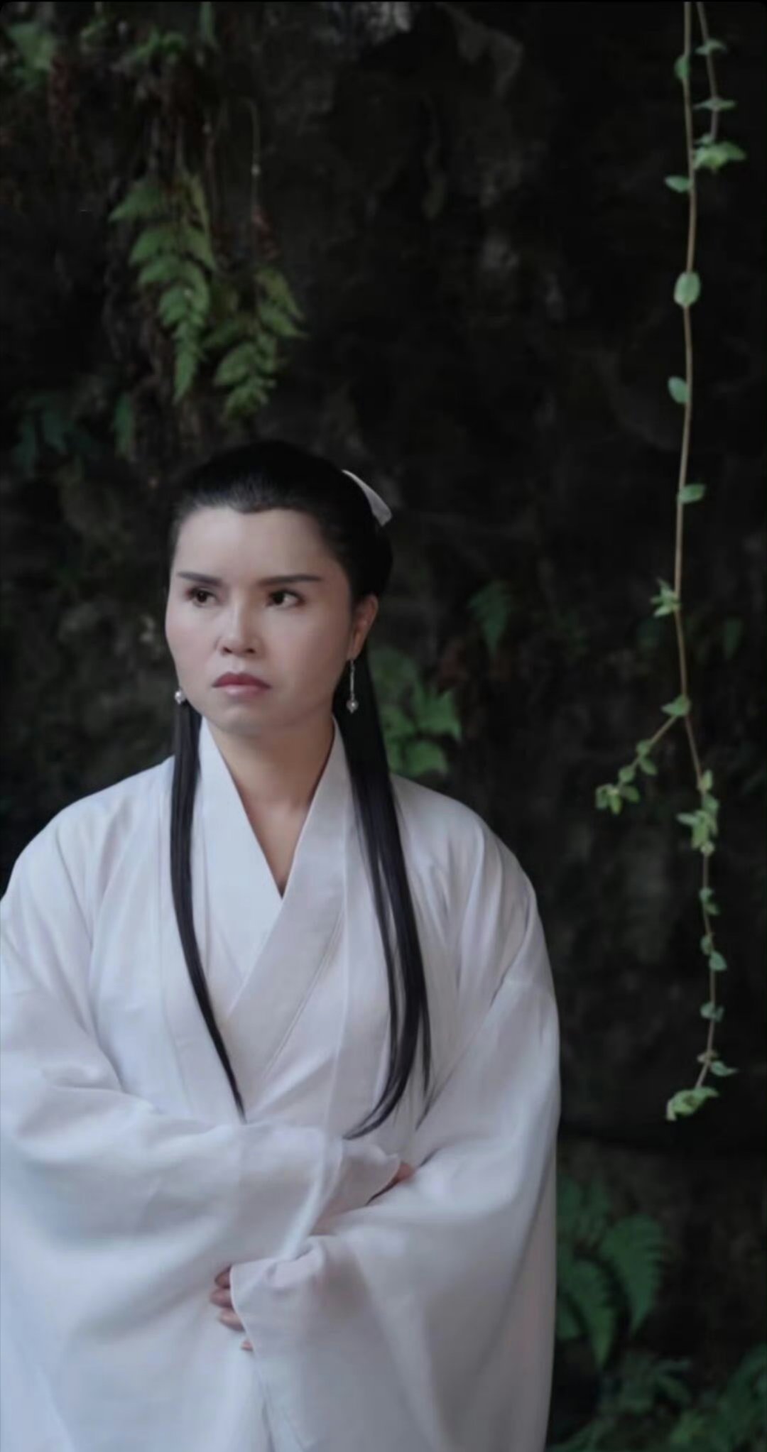 贵州姑娘cos小龙女！从某些角度来看，确实有几分相似​​​​