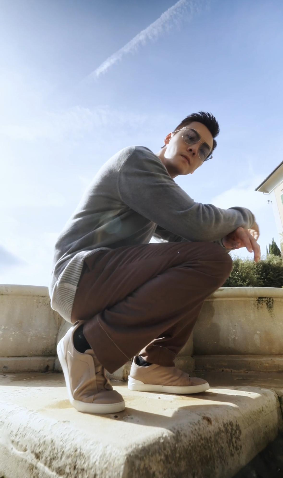 出发家族走出国门，陈伟霆成了这场旅程的超级加分项！这次意大利站，他的帅气已经路透