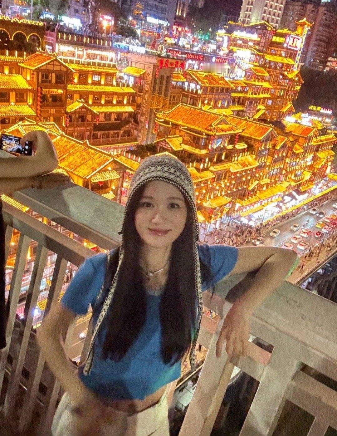 陈乔恩的颜值像开了滤镜一样​​​