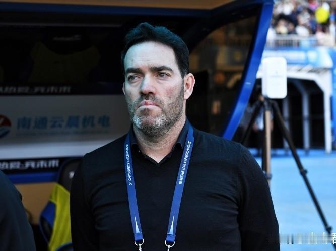 HWG--苏亚雷斯出任三镇新帅，签约一年半…前国安、亚泰主帅苏亚雷斯与武汉三镇就