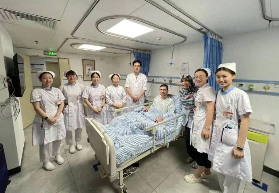 你敢信？一个30岁的美国工程师，花了整整2年全网疯狂查资料，最后竟直接买机票横跨