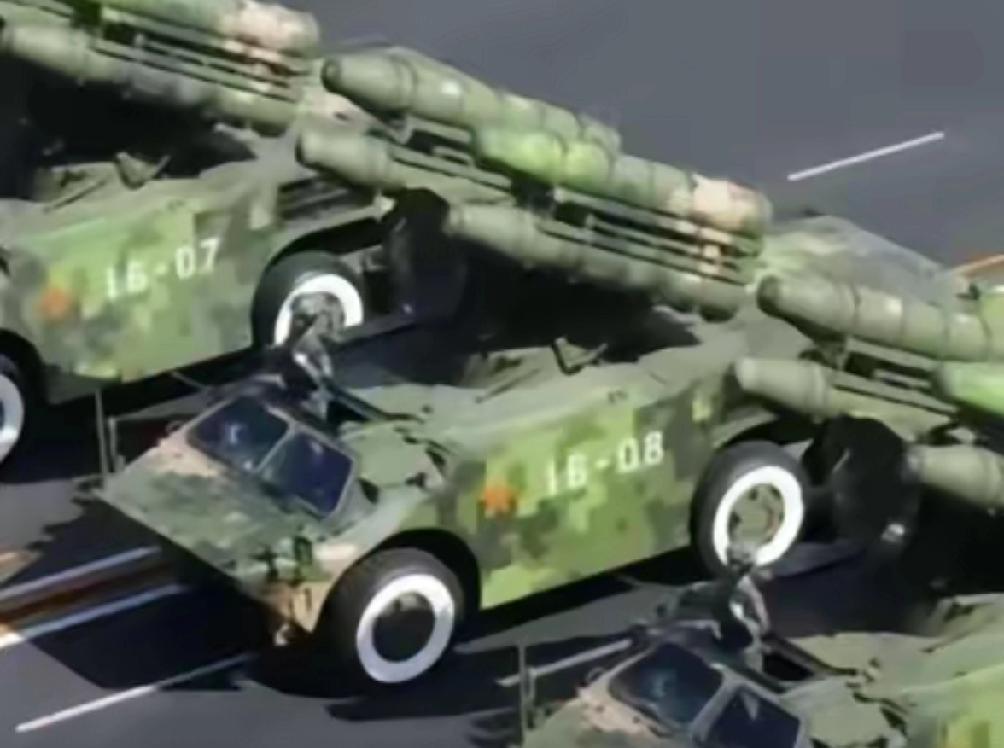 巴基斯坦下场了，就在中东局势越发混乱的时候，巴基斯坦派出自己的精锐部队，以及咱们