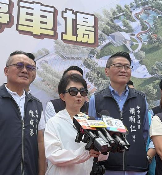 卢秀燕再次力挺天价军购！卢秀燕主张优先通过8000到9000亿新台币的军购预