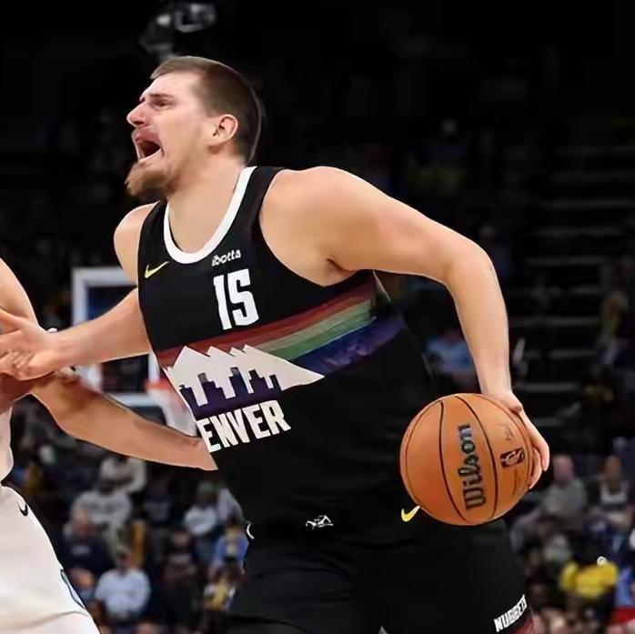 得分王竞争太激烈约基奇不要了这赛季拿拿三双拿个篮板王和助攻王算了人不能太