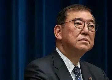 石破茂表态！日本政府沉默不语据西日本电视台报道，日本前首相石破茂12月20日做