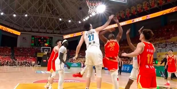 CBA新赛季最经典，战事可排前三是一，广厦VS北汽从CBA新赛季(25-26