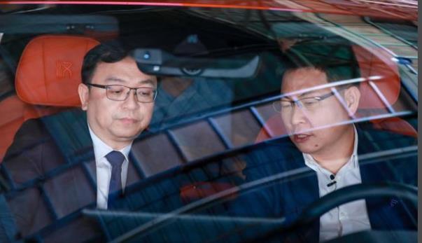 太令人振奋了，中国汽车销量终结日本25年连霸。据日媒消息，2025年全球汽车销量