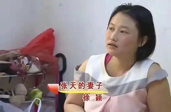 悲哀啊！10月13日报道，湖南湘潭，一男子月薪8000，每月偷摸给父母300元，