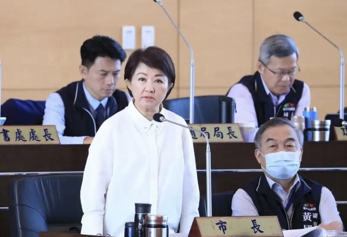 卢秀燕这波操作太离谱！身为国民党要员，居然帮着民进党打压陆配？国民党团要修法保障