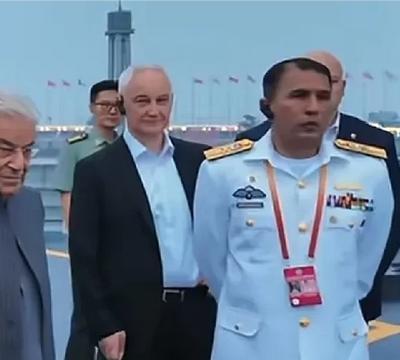 ·史无前例！多国防长被邀请上中国052D驱逐舰，让大佬们亲身体验东大的军力，而且