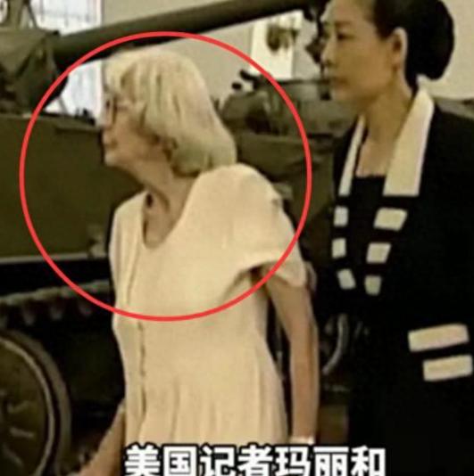 抗美援朝时，5名中国女战士被美军包围后主动投降，此后下落不明。谁料50年后，一美