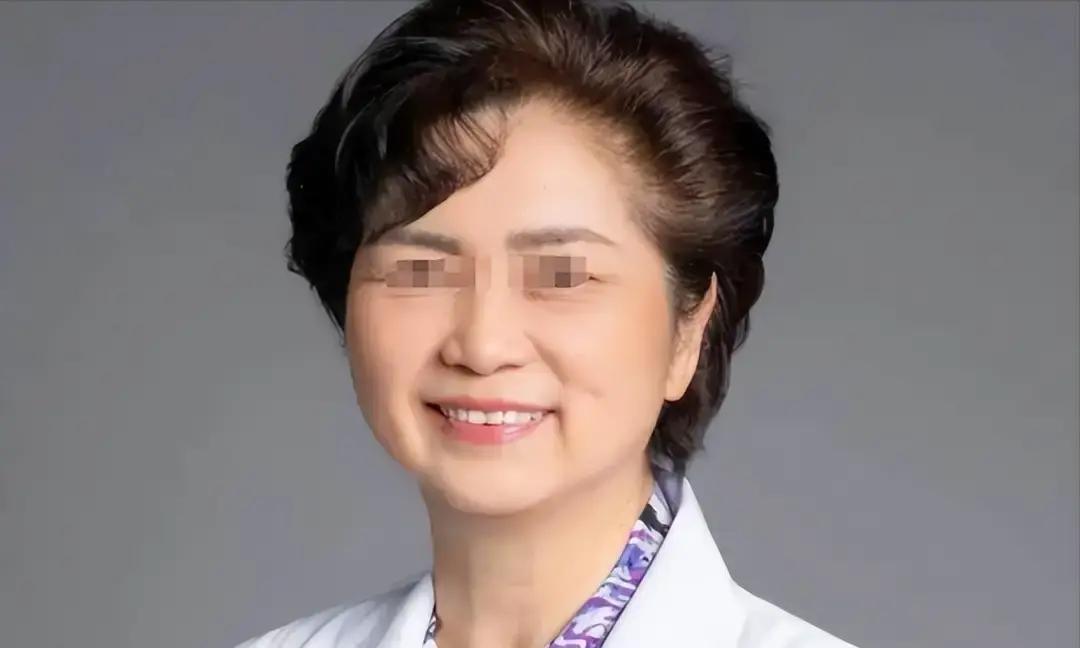 李兰娟院士一句话把我点醒：甲流最吓人的不是发烧，是突然怕冷、浑身没劲、肌肉像被揍