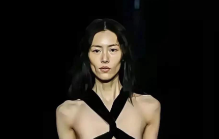 超模刘雯体脂率得有多少？感觉干瘦的都皮包骨了。