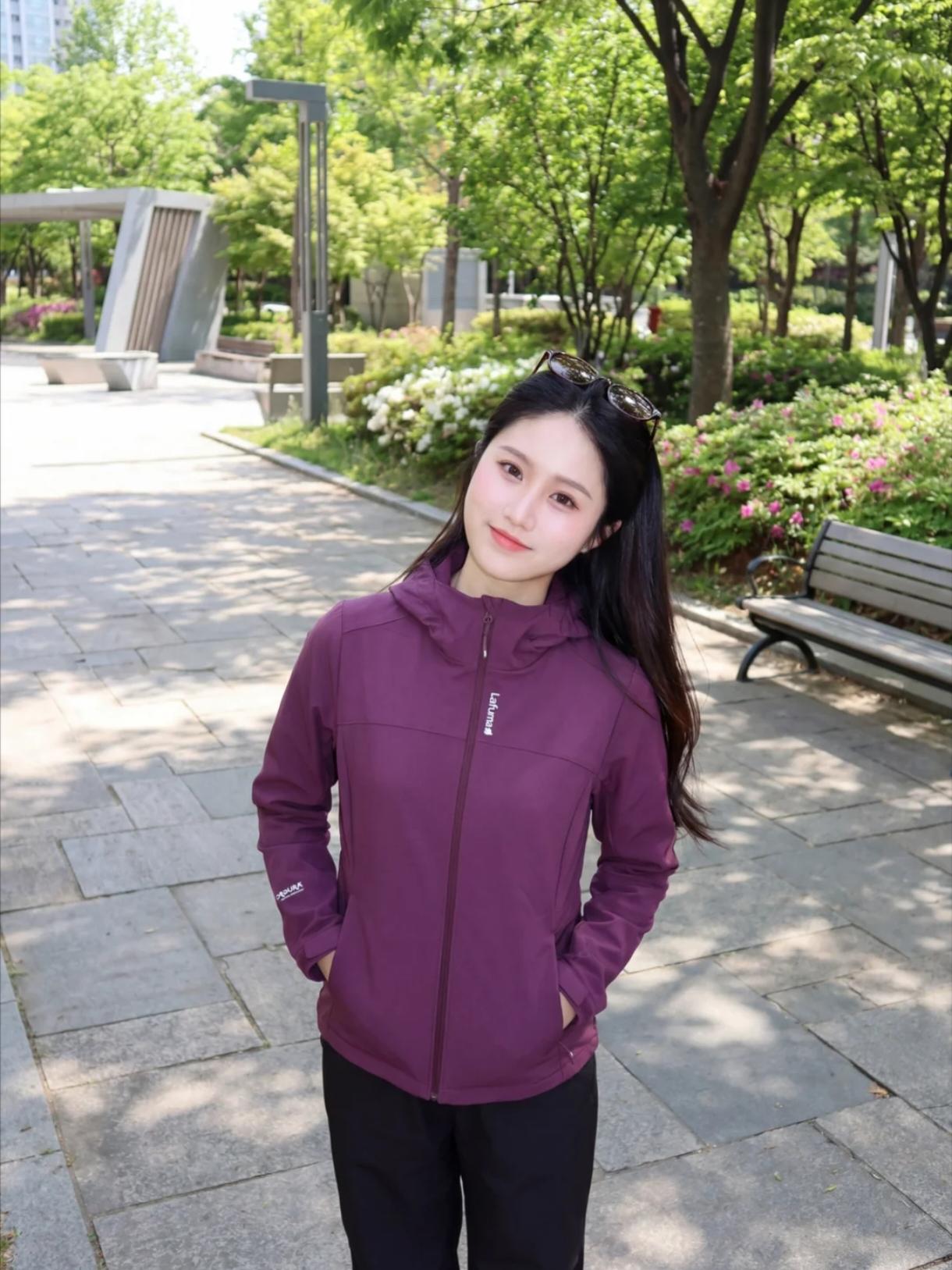 行香子·晴园闲步晴翠盈阶，芳树摇烟。正亭前、风软春妍。紫衫裁玉，墨袂裁绵。