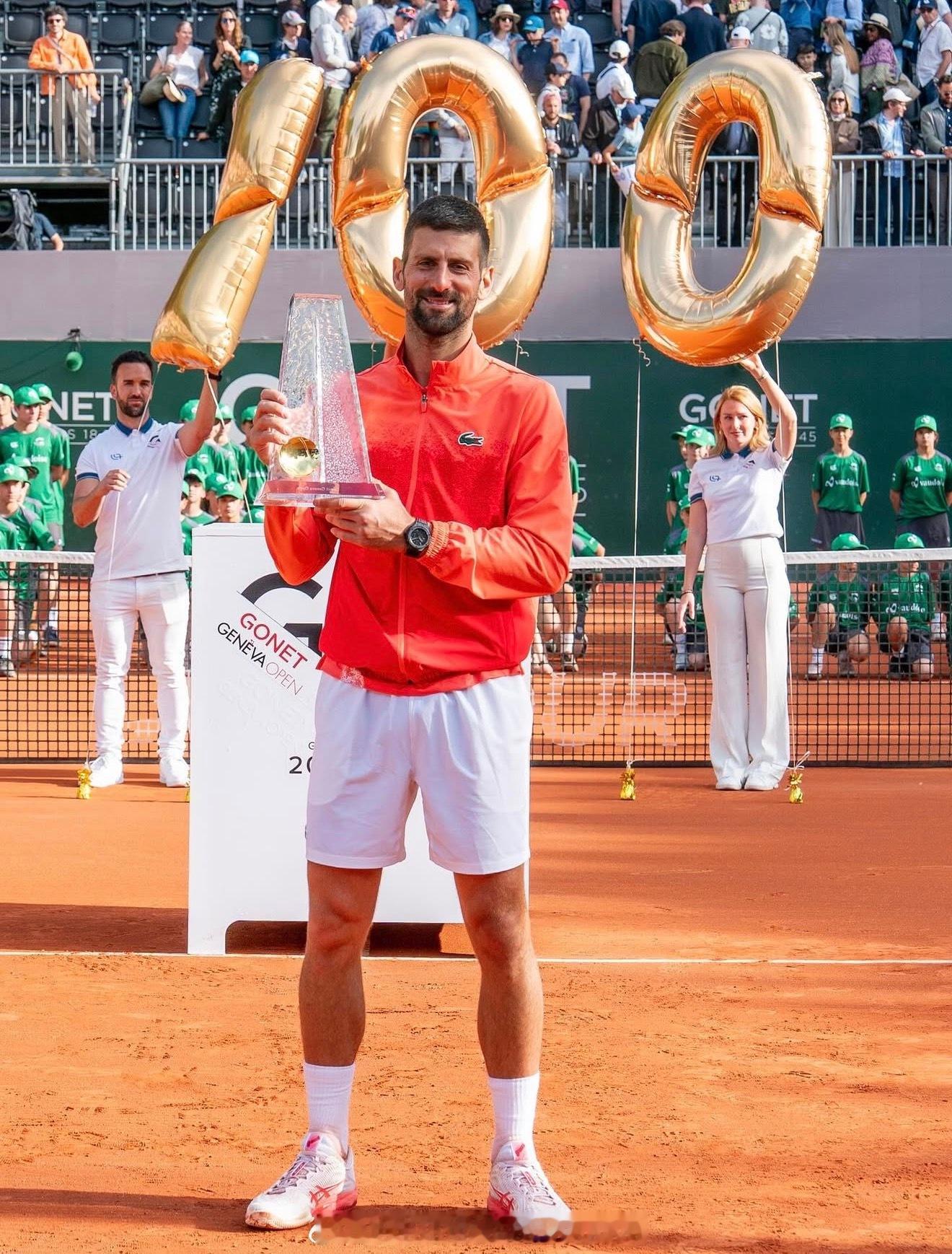 德约科维奇发文和大家告别2025。