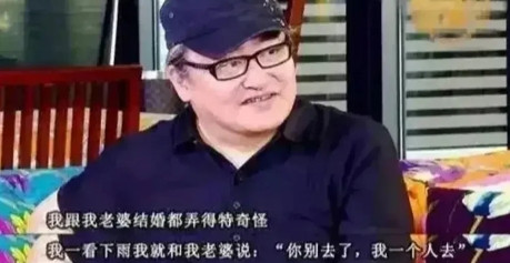 1987年，湖南台派主持人卢璐去邀请刘欢来参加元旦晚会。刘欢对卢璐一见钟情，9天