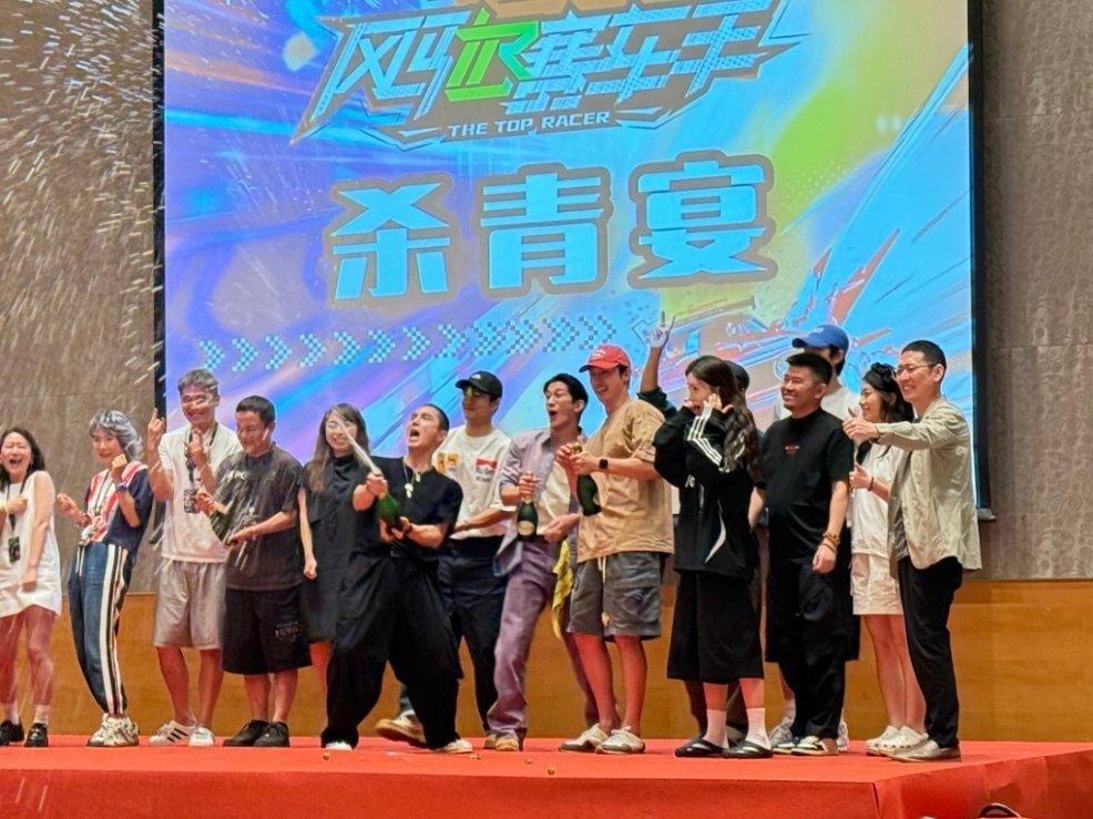 宝贝香槟喝了多少🥰​​​