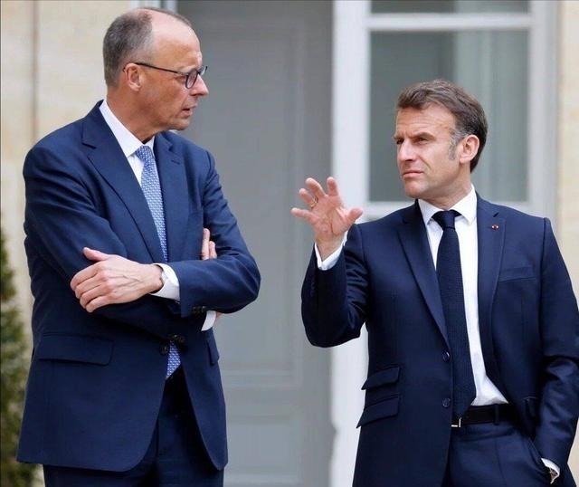 有人说：“法国最后一刻加入了欧盟反对冻结俄罗斯资产的阵营。马克龙竟然也和意大利一