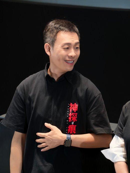 我以为张译息影了也怀疑他退圈了没想到，他又出来演电影了跟以前一样，这