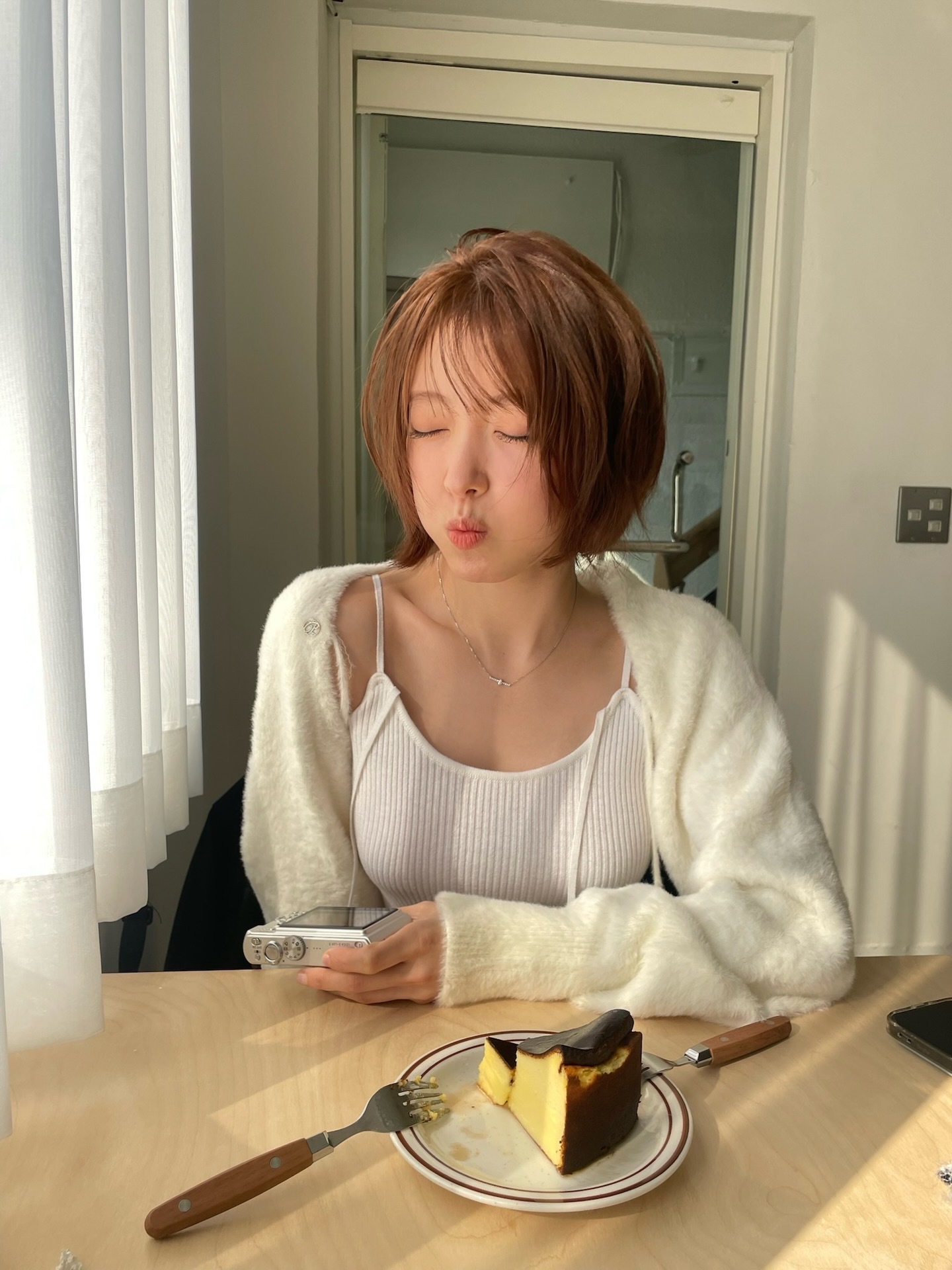 真适合短发李世荣