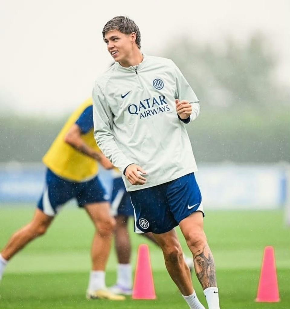 走好不送！据报道，帕拉西奥斯已经对自己的未来做出了决定，他决定离开国米，回到他最