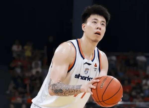 张镇麟近期接受媒体采访，全是说他们上海队怎么样怎么样牛逼的事！比如说自己在上海队