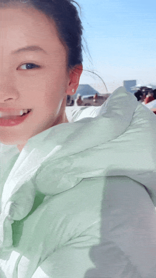 这个七七是已经开始有活动了？确实越看越漂亮，脸正面看侧面看都好看，头骨也长得好，