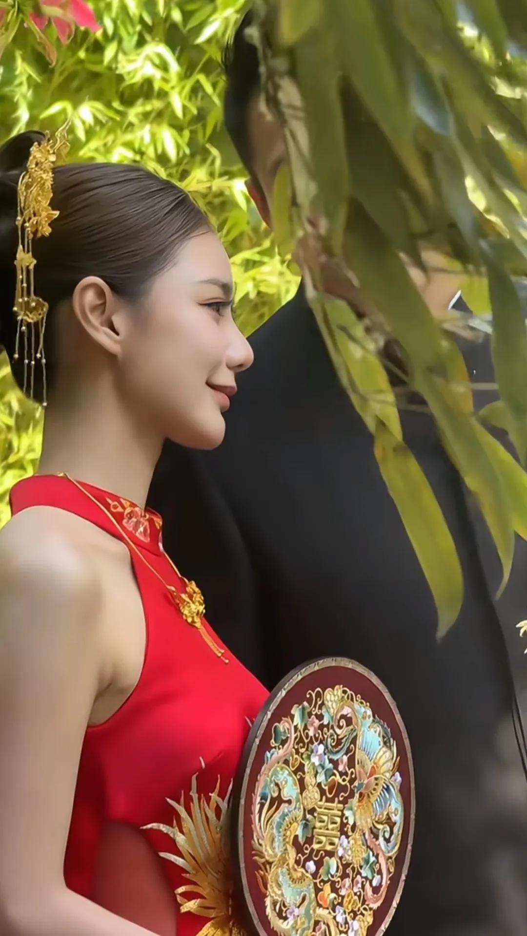 虽然马筱梅和大S都是来自台湾，但这个媳妇表现比那个前妻现在的卤蛋媳妇强了何止万倍