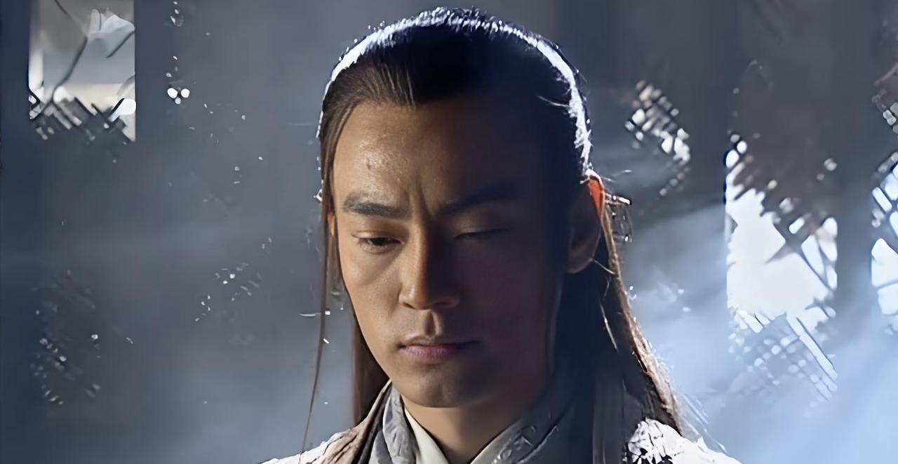 春秋时，范蠡的二儿子杀了人，他让长子带千两黄金去营救。临行前，范蠡再三叮嘱：“把