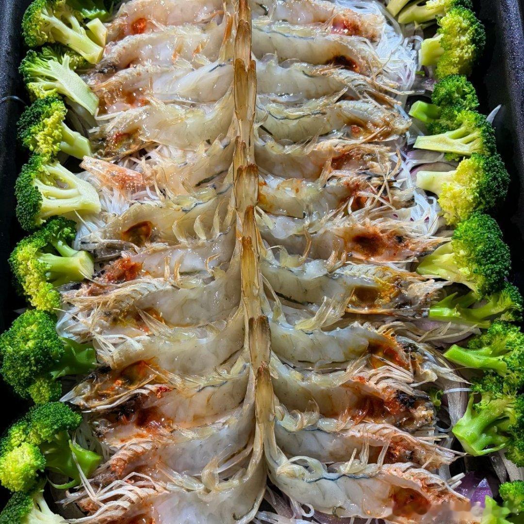 美食微博美食热点激励计划在家做一桌海鲜硬菜谁懂！在家搞定一桌海鲜盛宴，成本不到饭