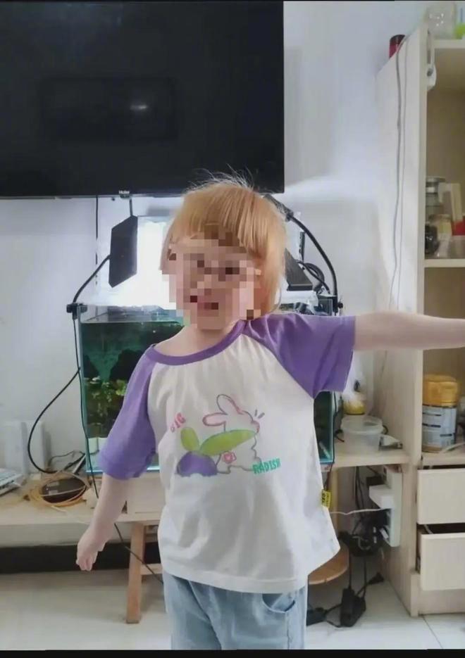 杀害4岁女儿骗保男子嫌弃女儿白化病【男子杀害4岁女儿骗保：预谋5个月，家属提出其