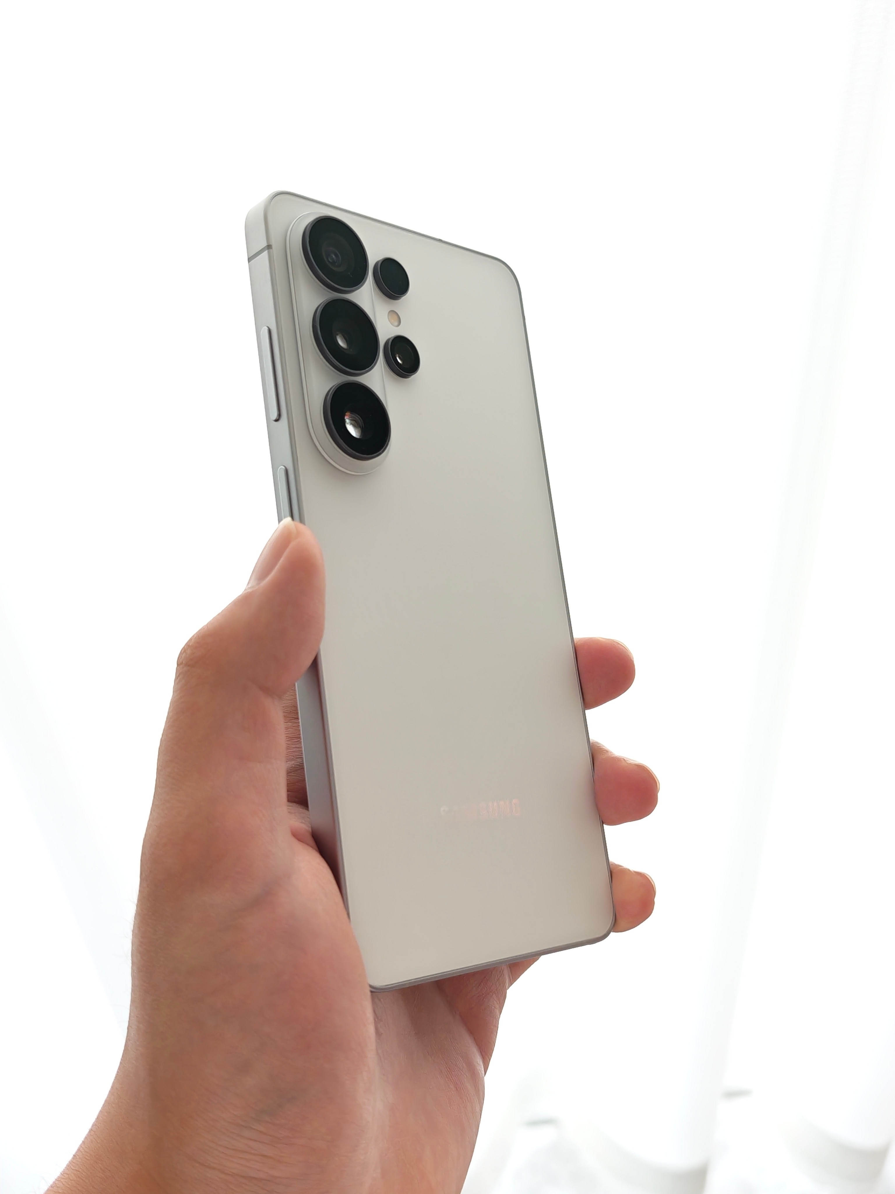 今年三星S26Ultra的遗憾究竟是什么呢？1.看起来非常实用的防窥屏，却因技