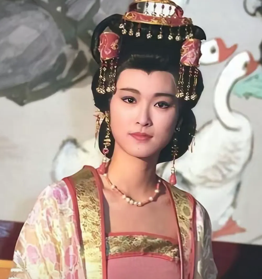 一次，唐太宗李世民病重，长孙皇后衣不解带，寸步不离地照顾他。然而，让人没想到的是