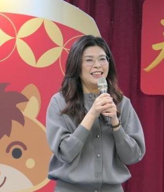 台湾全岛几乎无差别低头了！综合台媒报道，随着国民党主席郑丽文的明确表态，岛内各党