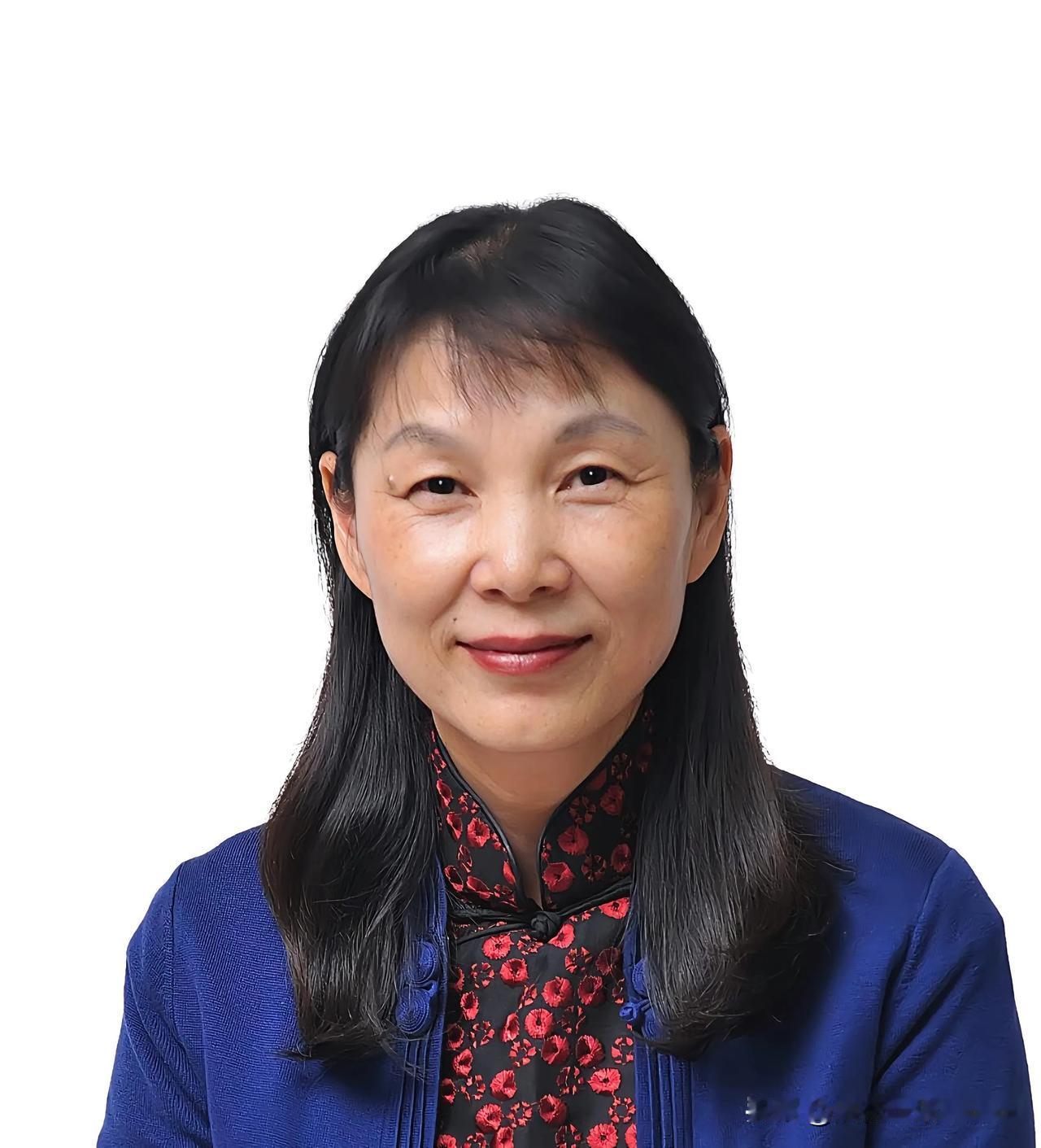 百度了一下！娃哈哈女强人杜建英，党员，浙江大学硕士研究生，三捷投资集团创始人