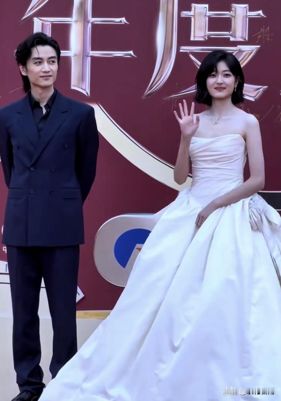 电视剧《大生意人》的热播，让大家记住了古平原与常玉儿的扮演者陈晓和孙千，剧中两人