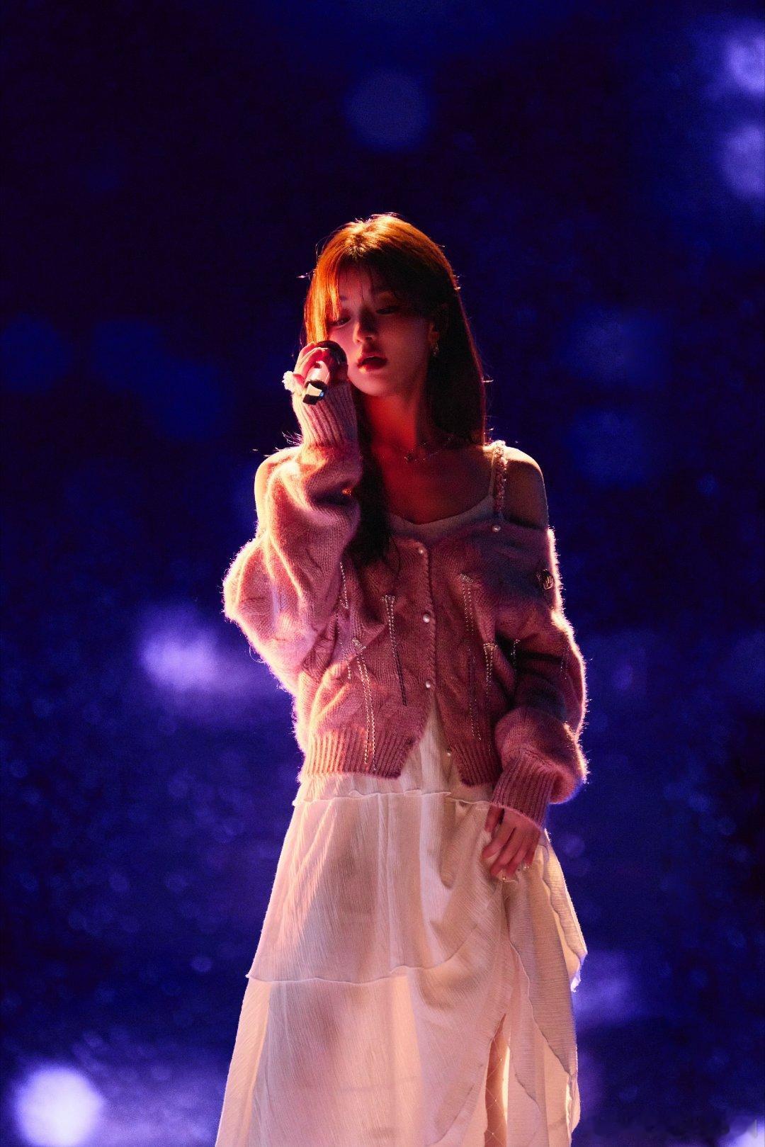 黄霄雲没有恋爱脑的义务黄霄雲没有恋爱脑的义务，黄霄雲二胎来啦！主打歌《你真的够了