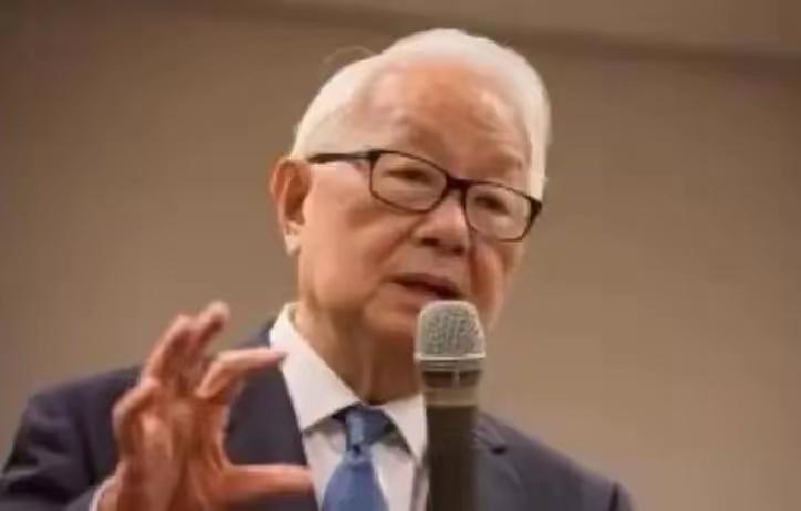 台积电创始人张忠谋，受访时再次语出惊人：“我真的认为，我的国家——美国，仍
