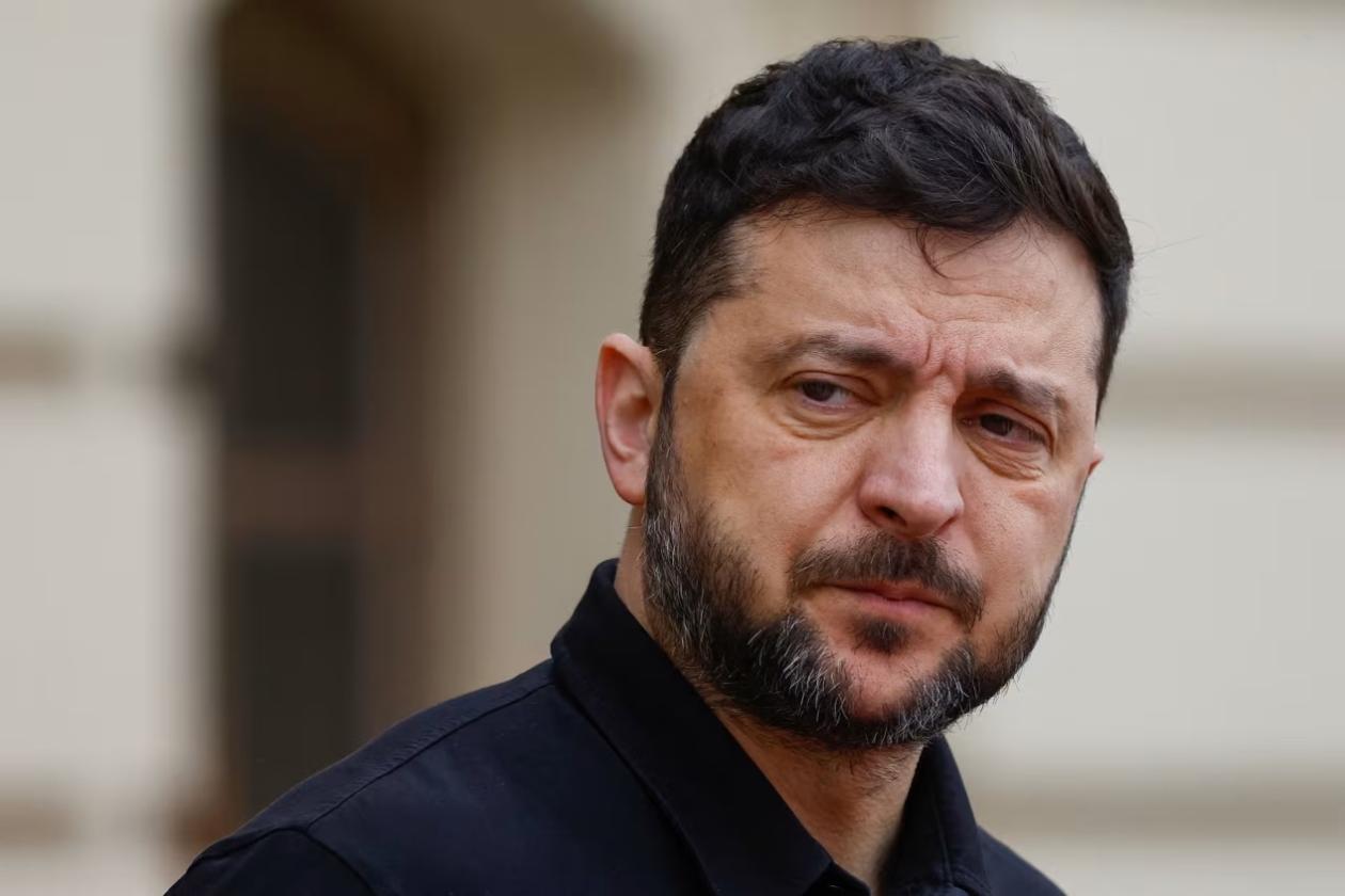 乌克兰这仗还没打完，就开始谈重建了。 12月11日，乌克兰总统泽连斯基亲自官