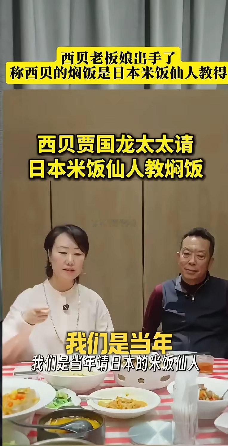 当大家以为西贝已经脱光了，准备转头要走的时候，没想到他又亲手掰开屁股，露出了痔疮