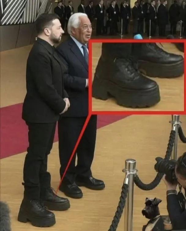 泽连斯基穿这么厚的增高鞋，个头也没见有多高。乌克兰官方说泽连斯基身高170厘米，