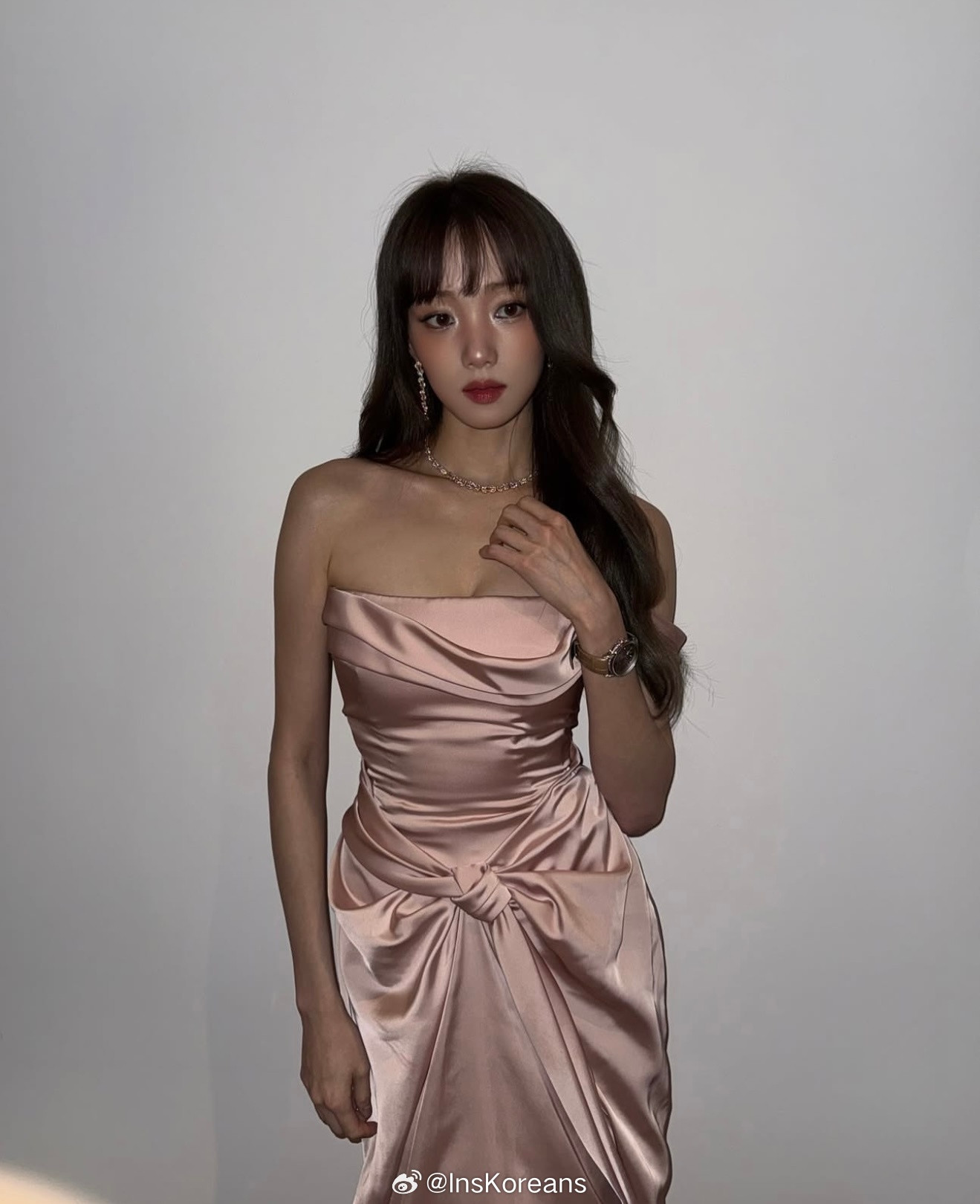 李晟京李晟京欧尼的模特比例就是星味十足啊​​​