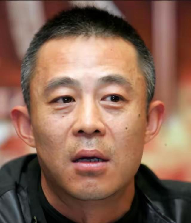 这个世界最搞不懂的人就是侯勇了。明明自己都58岁了，居然和三婚妻子生了个儿子