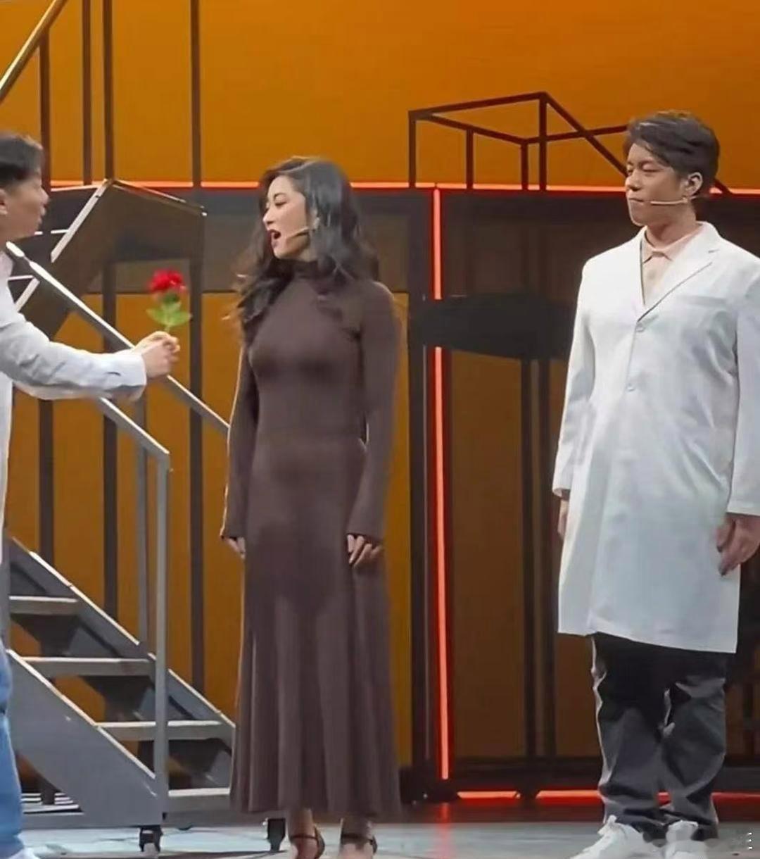 朱珠这身材挺真实的吧！