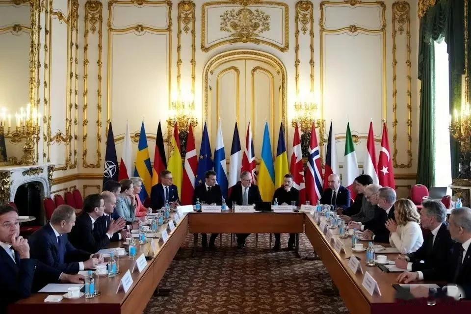 快讯！英法两国带头30国举行援乌会议12月11日，英法两国牵头30多个国家举