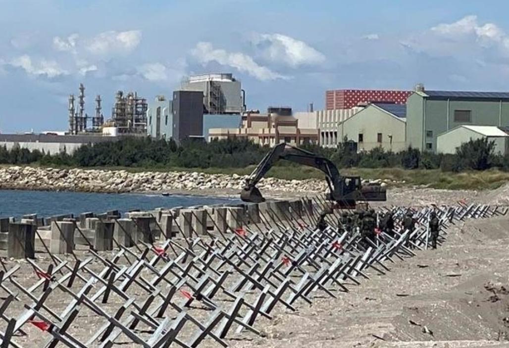 台海军前司令陈永康主持的一个台海兵推中称，解放军想要登陆台湾，达成武力统一，不似