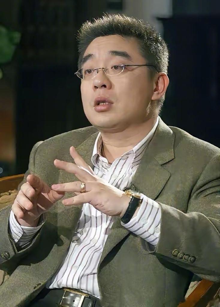 复旦大学钱文忠教授说：“年轻人一定要对钱有概念。一杯奶茶20块钱，相当于6瓶牛
