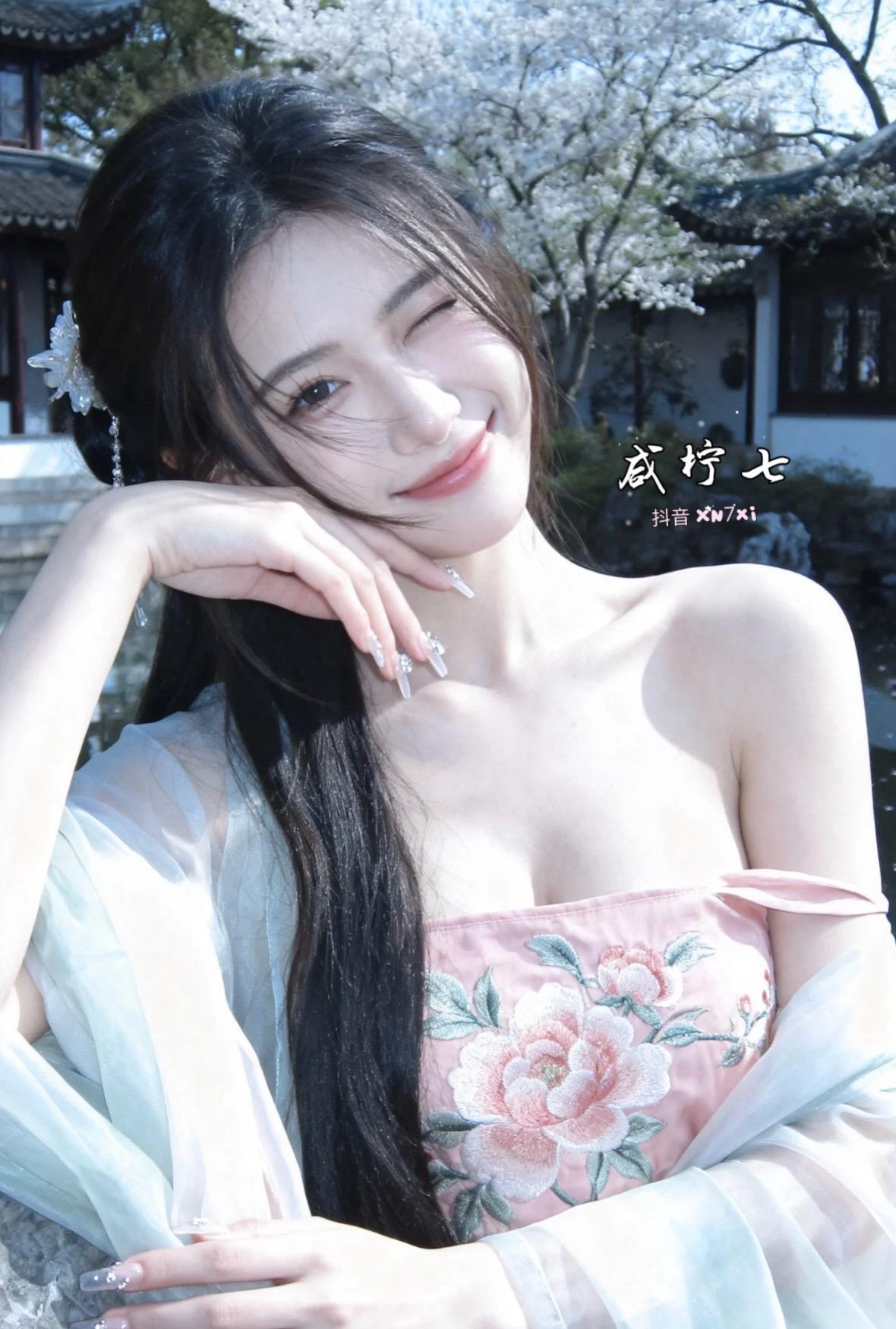 汉服美女古风写真御姐热门